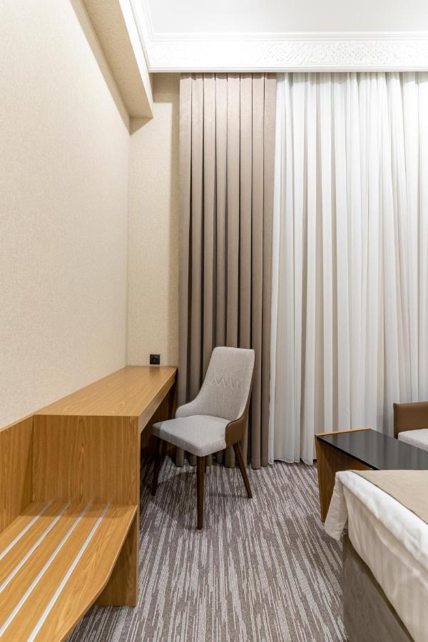 Mirzo Hotel Tachkent Extérieur photo
