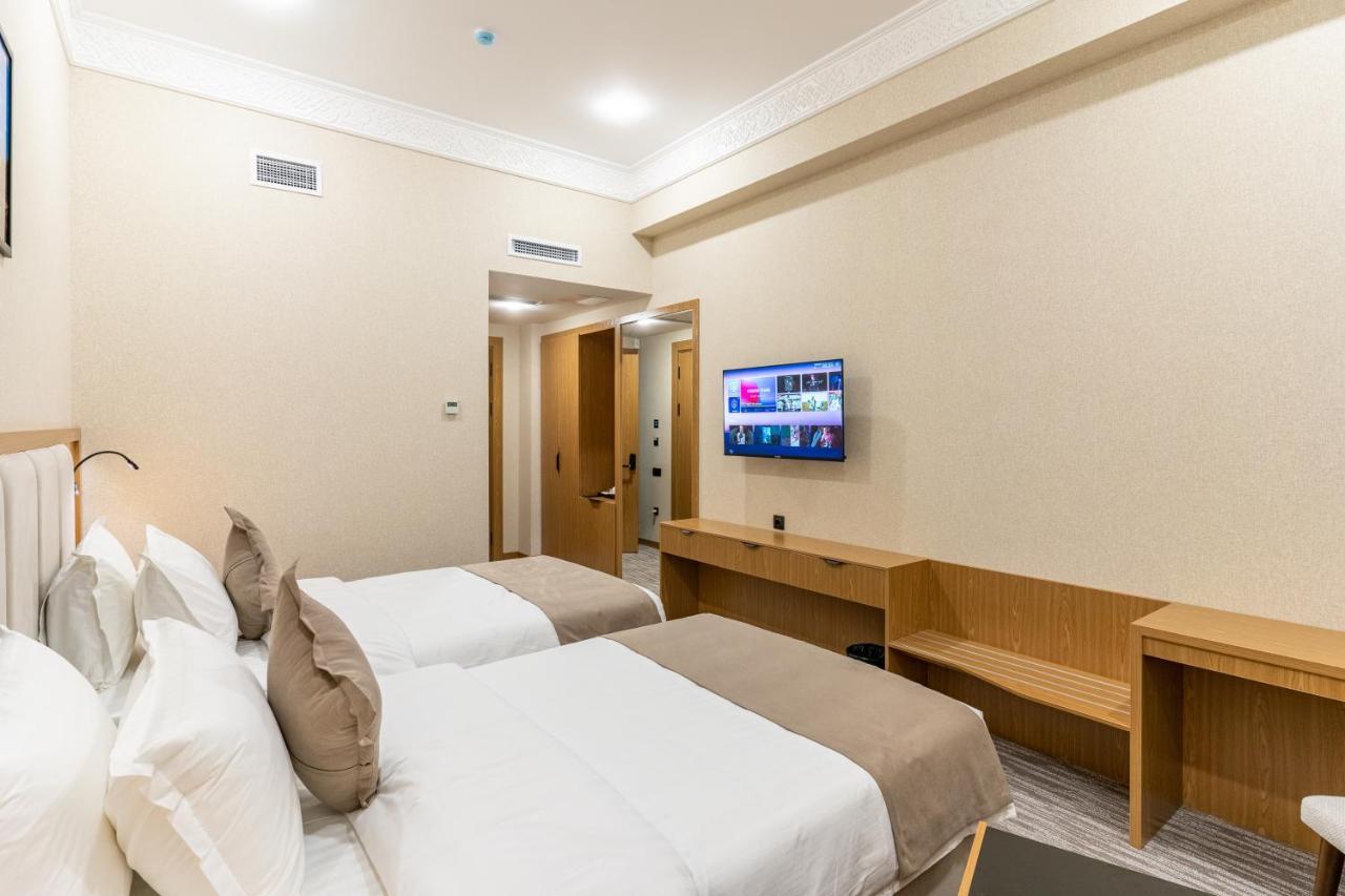 Mirzo Hotel Tachkent Extérieur photo