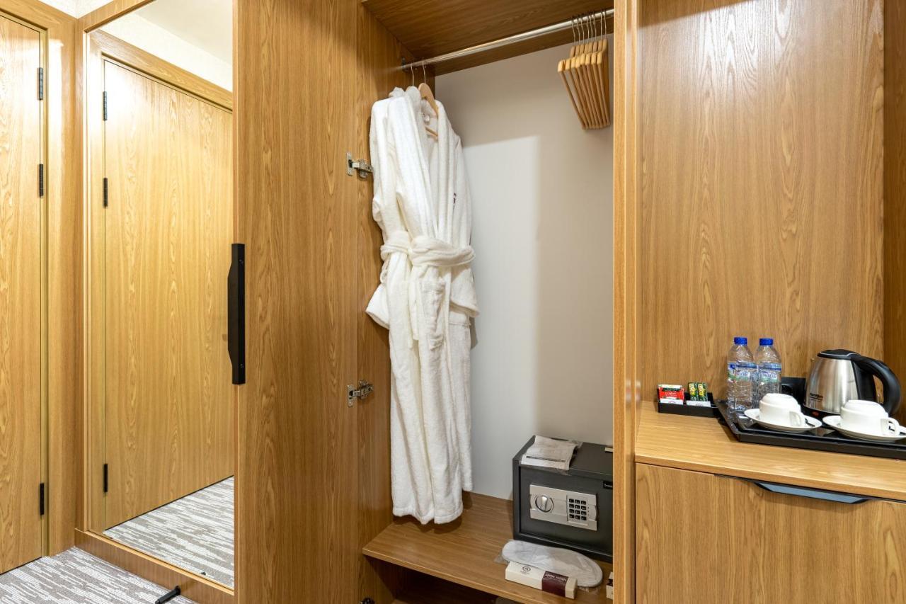 Mirzo Hotel Tachkent Extérieur photo