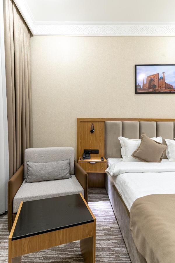 Mirzo Hotel Tachkent Extérieur photo