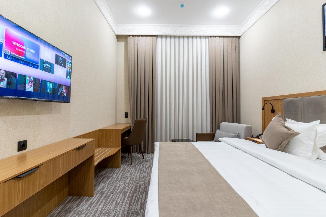 Mirzo Hotel Tachkent Extérieur photo