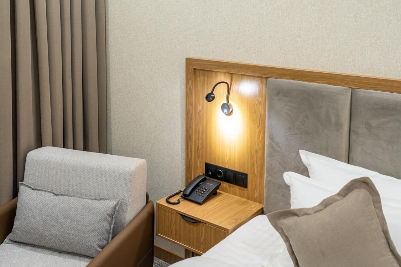 Mirzo Hotel Tachkent Extérieur photo